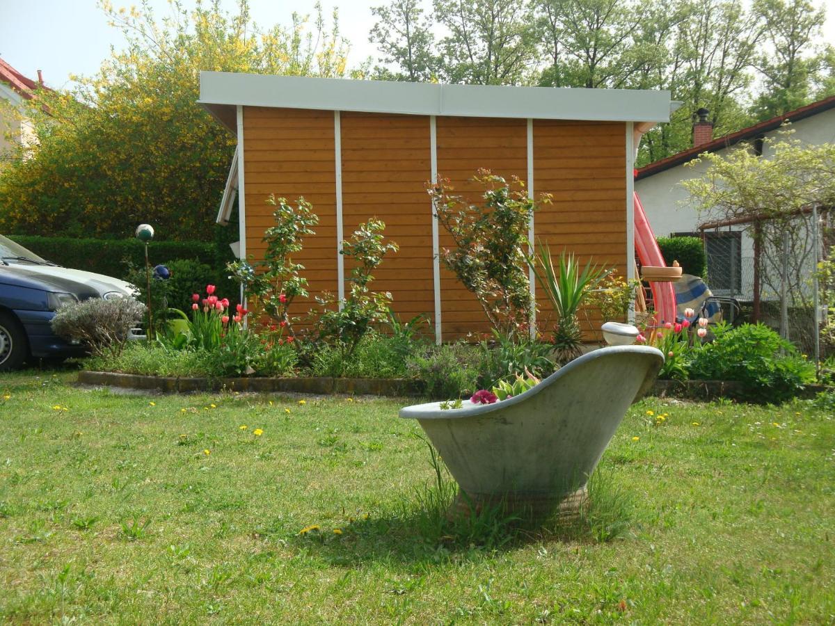 Bed and Breakfast Haus Camelia Bad Tatzmannsdorf Exterior foto